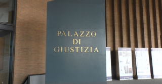 Corteo per Cospito a Torino, 18 condanne per danneggiamenti